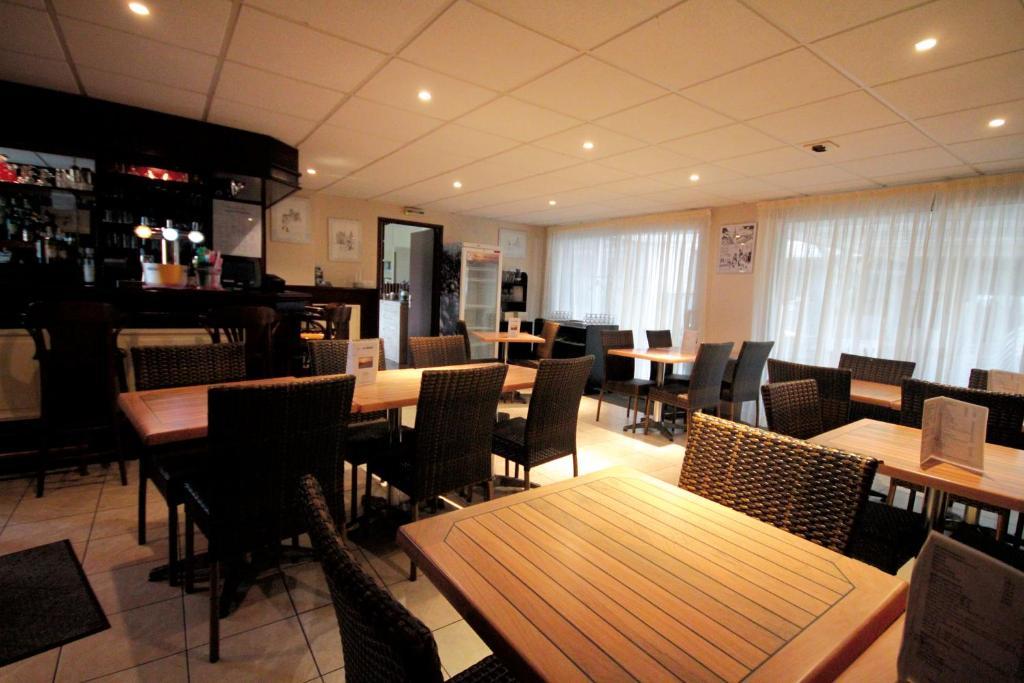 Hotel De La Sirene 3*